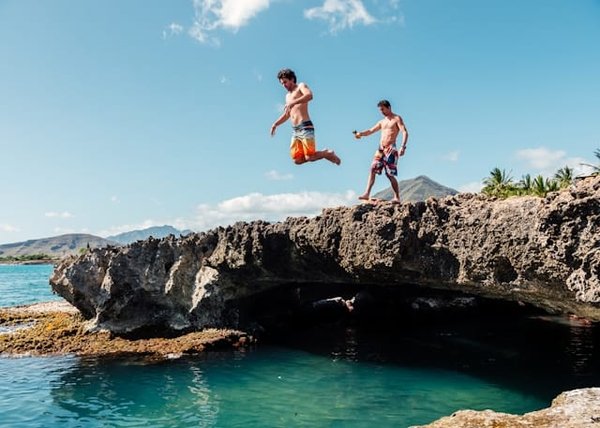 Quels sont les meilleurs spots pour faire de la plongée en apnée à Bora Bora ?